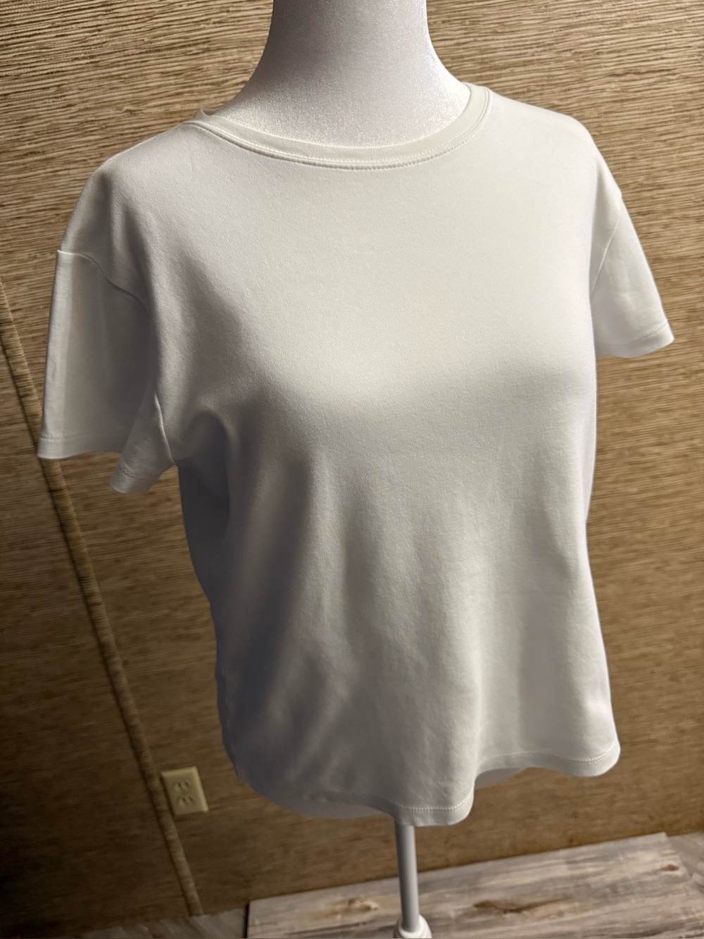 J.CREW Essential Tee T-Shirt Women’s Size XL White Solid Crew Neck Short Sleeve